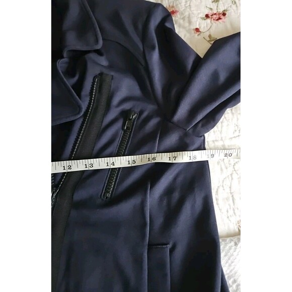Cabi Chance Jacket Navy Pleated Back Asymmetrical Moto Zip Jacket NWT SZ SMALL - Picture 8 of 10